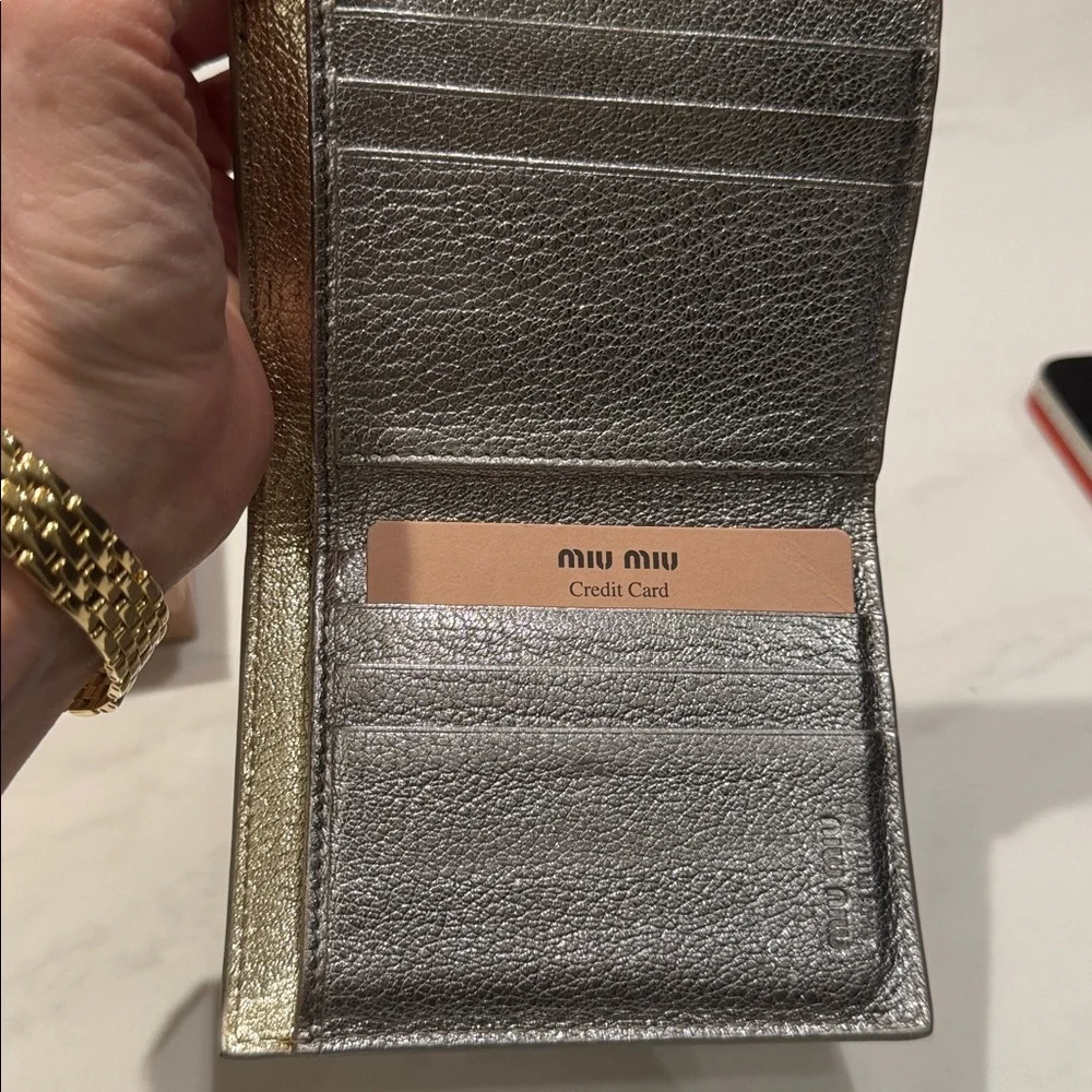 MIU MIU WALLET 💛🩶 - Picture 13 of 17